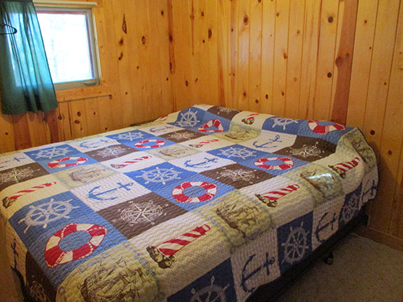 Cabin 2: Bedroom 1