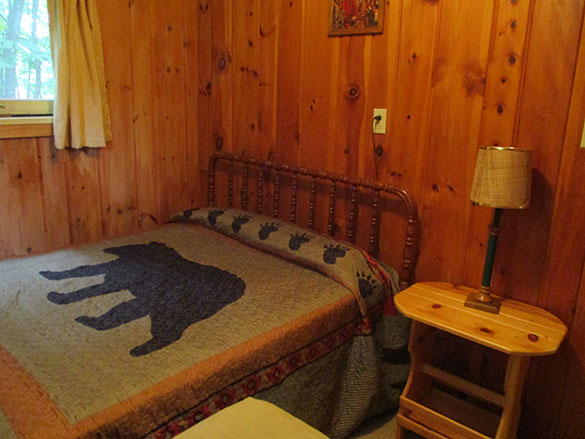 Cabin 5: Bedroom 2